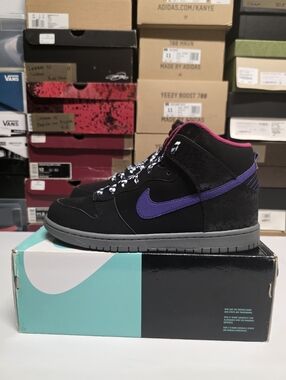 Nike SB Dunk High 'GODZILLA' - Stepped On My Taxi Cab